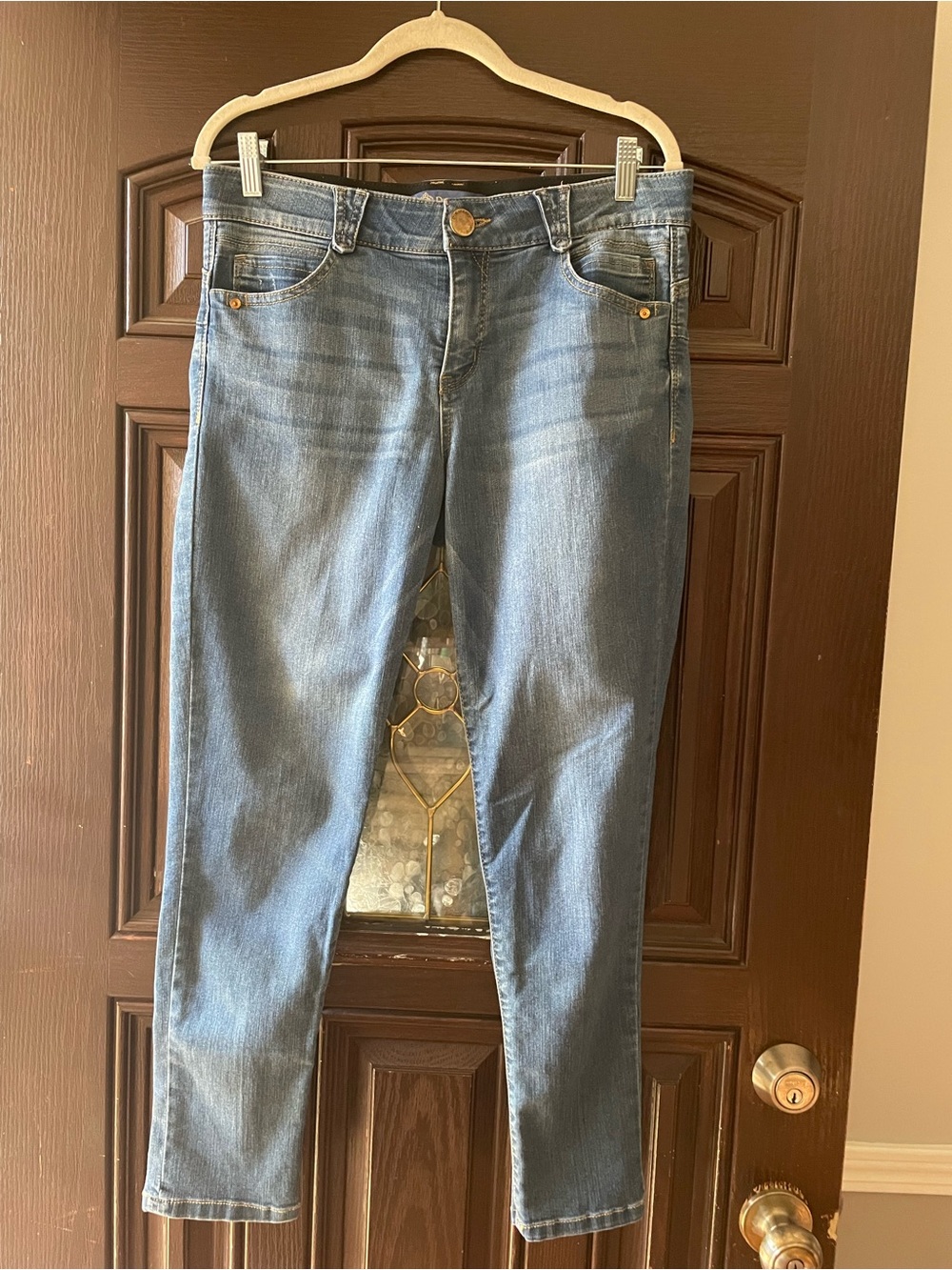 Democracy Absolution Jeans Women’s Size 10 Medium Wash Slim Straight Stretch